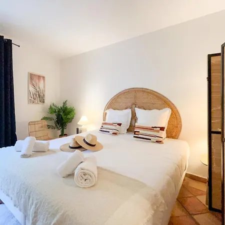 Place Des Lices - Nk